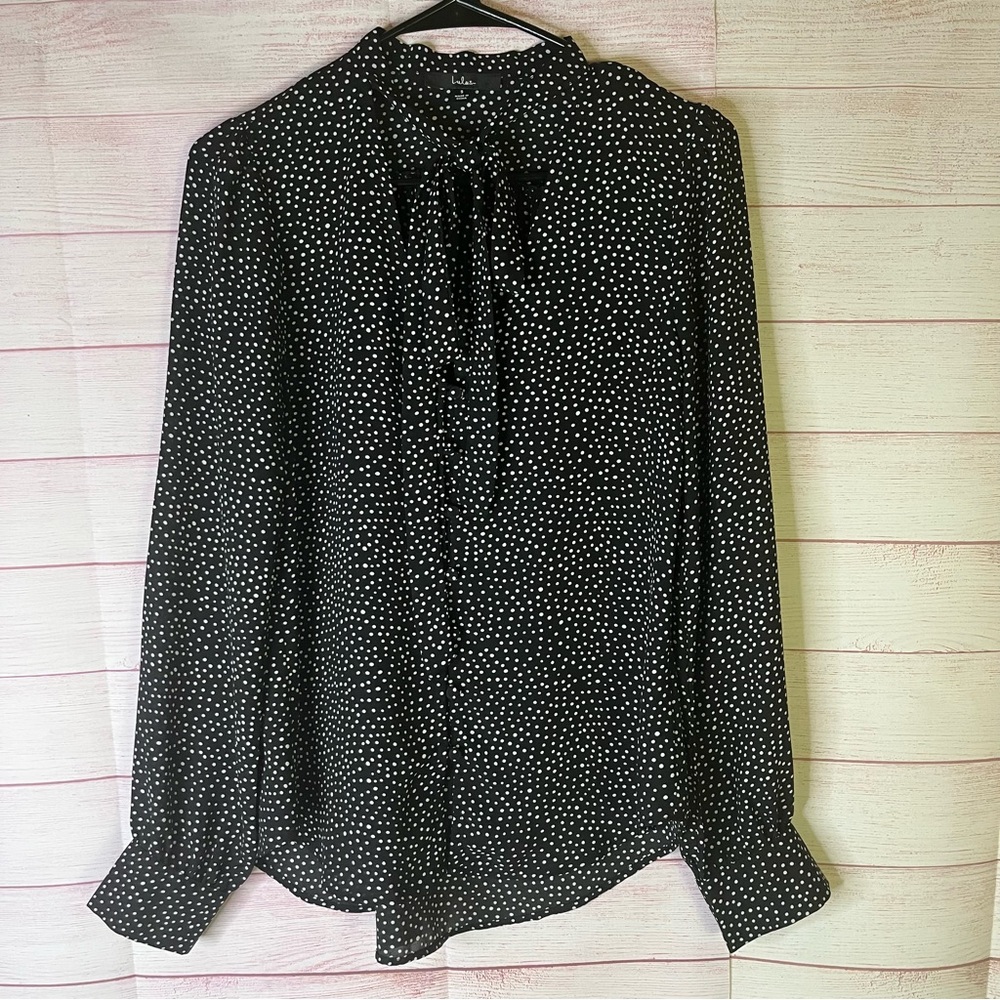 Lulus Black & White Polka‎ Dot Neck Tie Button Up Long SleevesBlouse Size Small